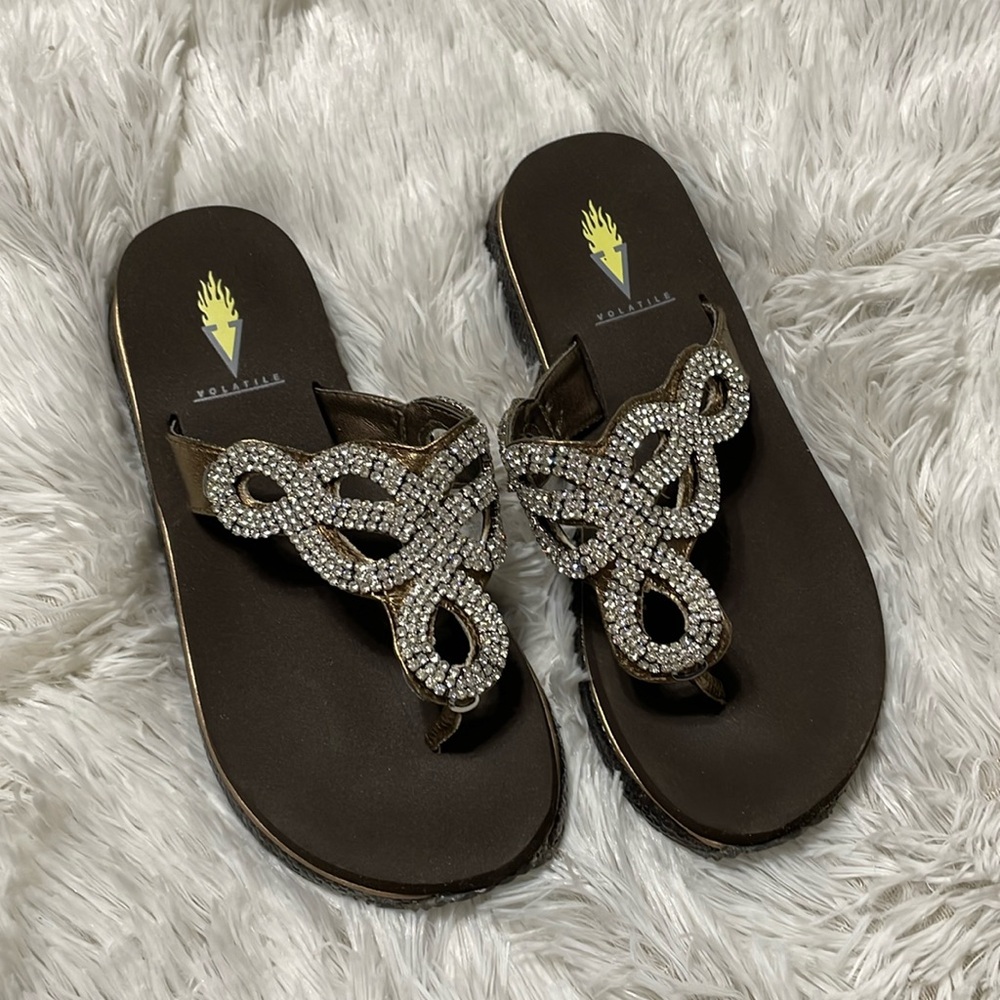 Volatile Triad sandals size 7